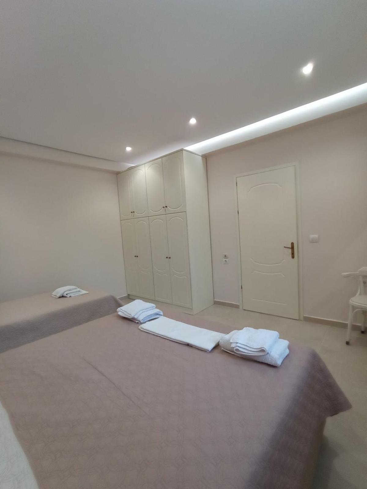 Achilles Apartments Saranda Szoba fotó