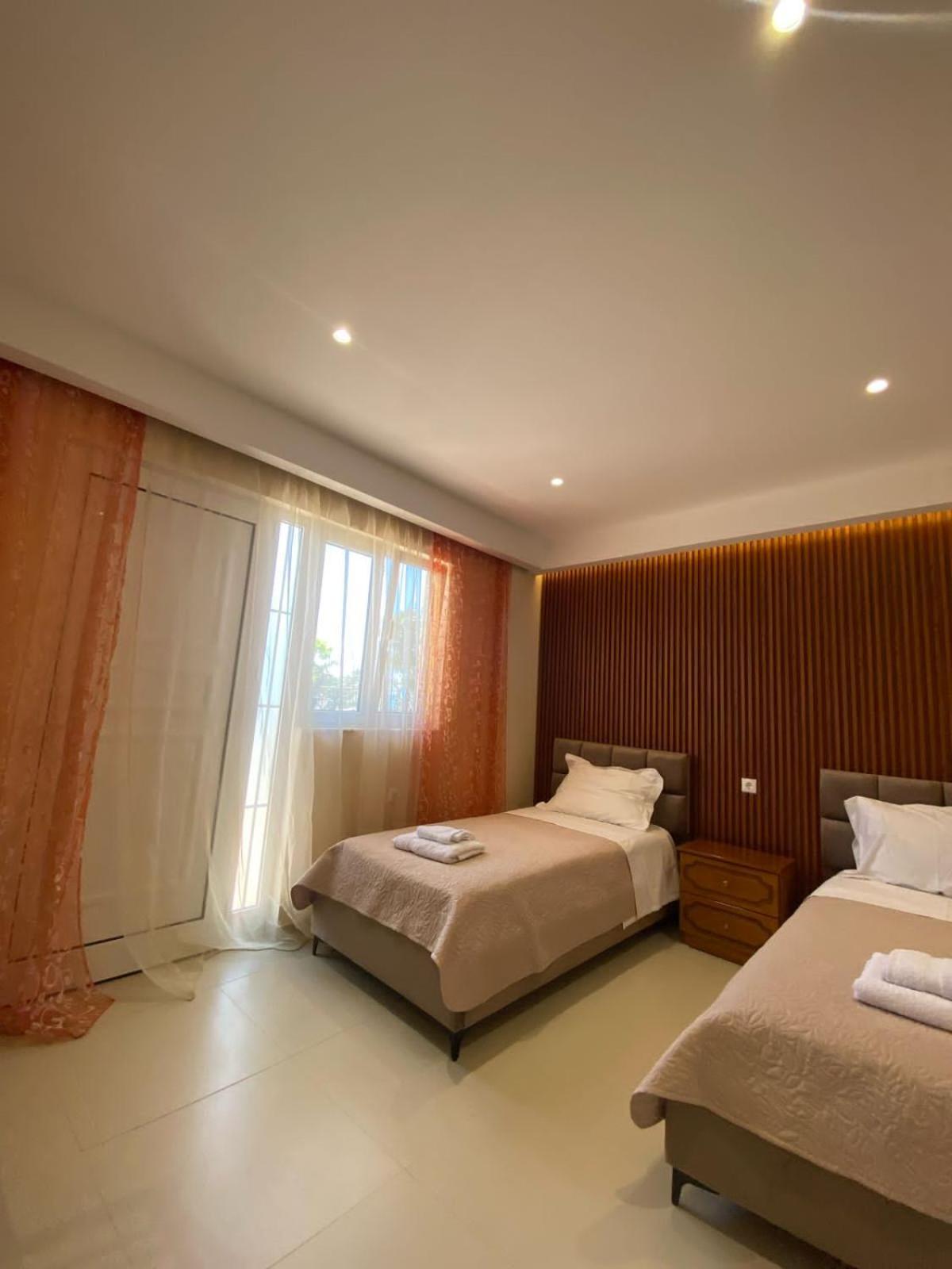 Achilles Apartments Saranda Kültér fotó