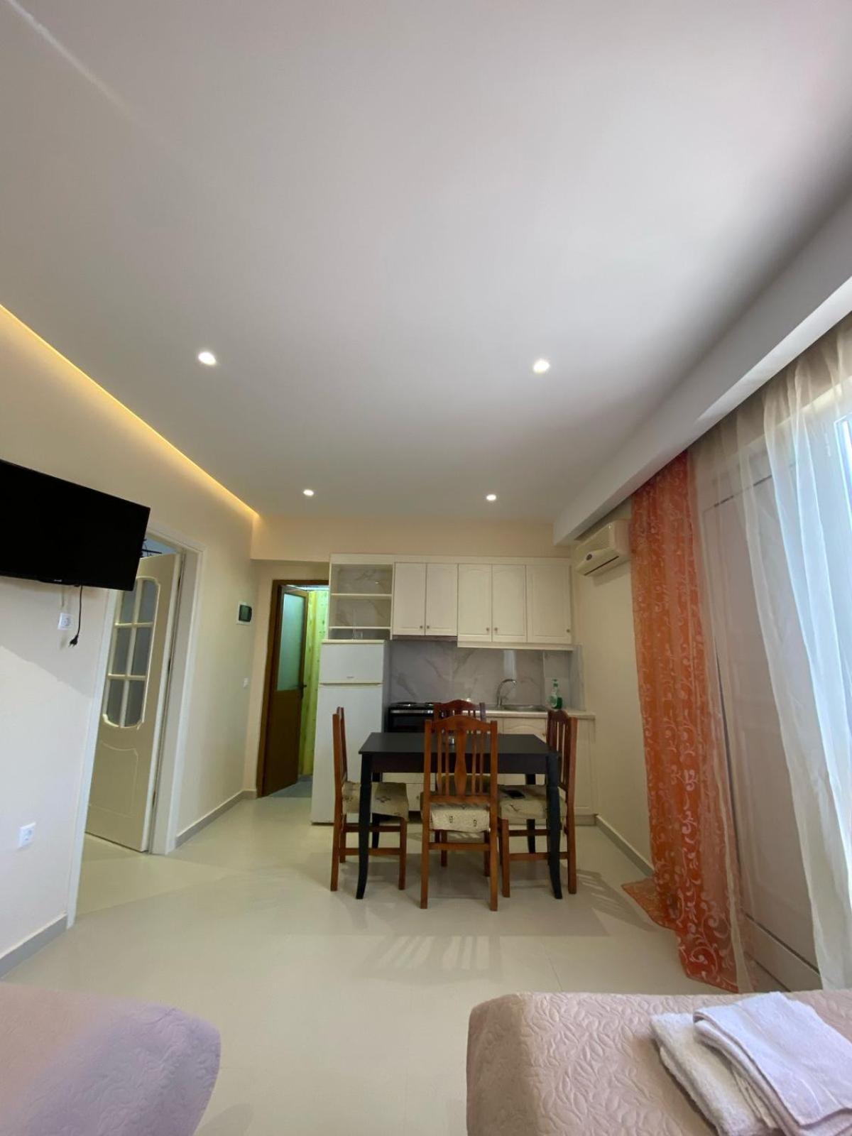 Achilles Apartments Saranda Szoba fotó